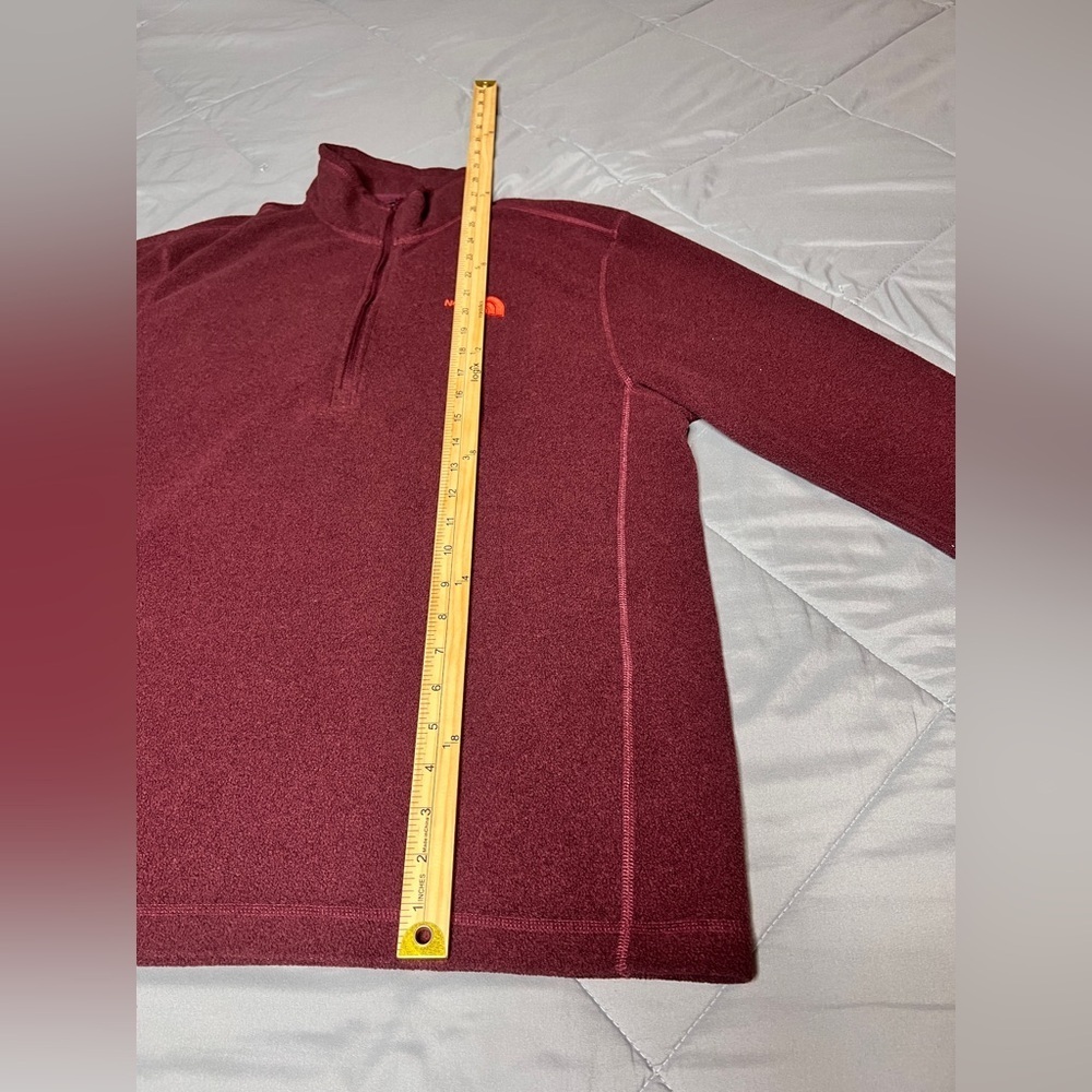 The North Face Men's Maroon Zip-Up Sweater - Picture 4 of 5